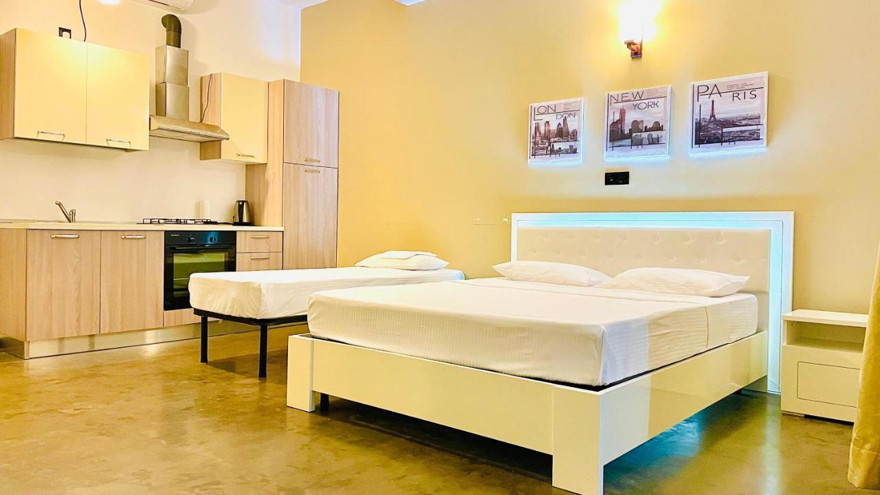 Hotel Blue Fox Hikkaduwa Exterior foto