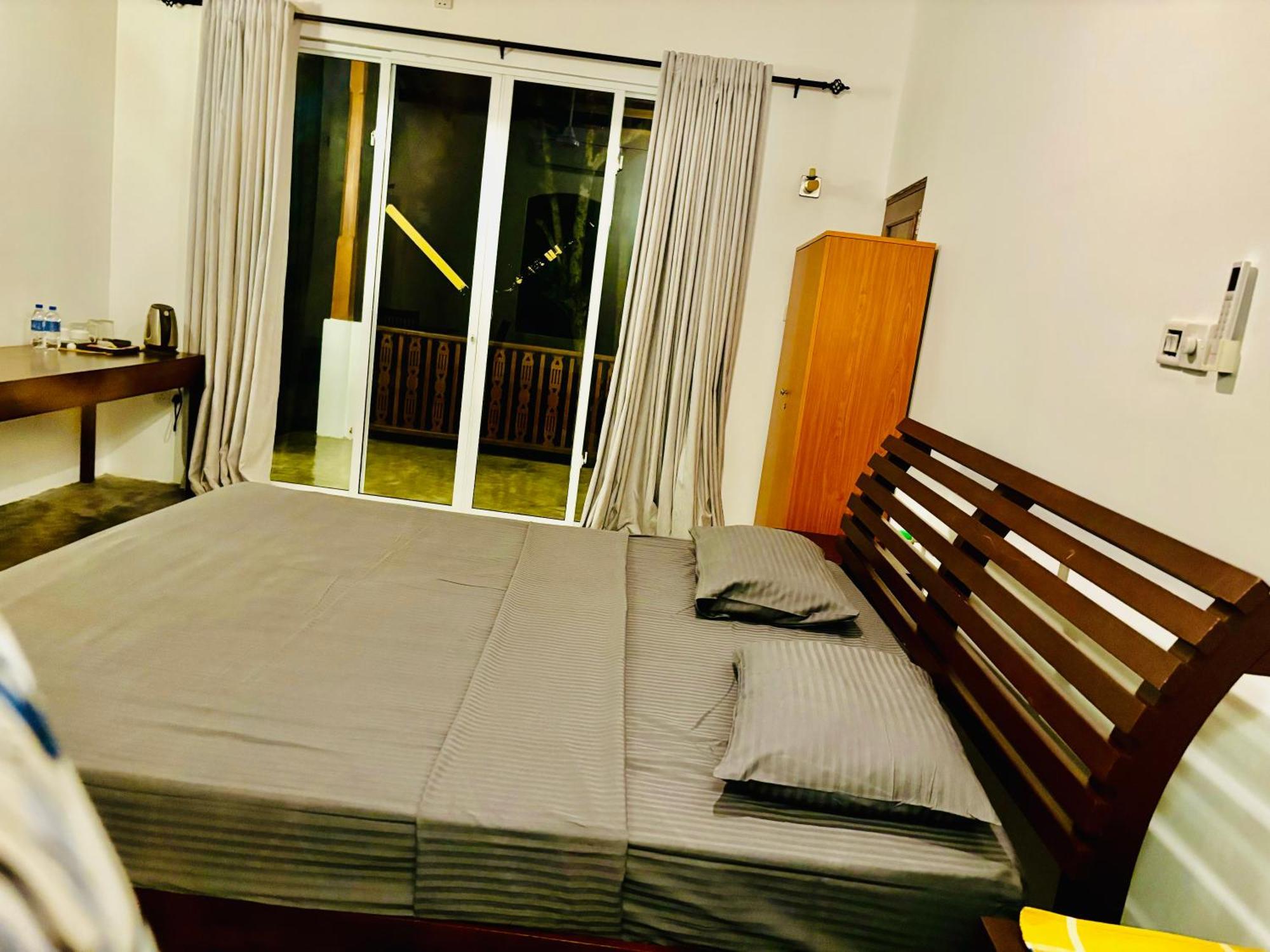 Hotel Blue Fox Hikkaduwa Exterior foto