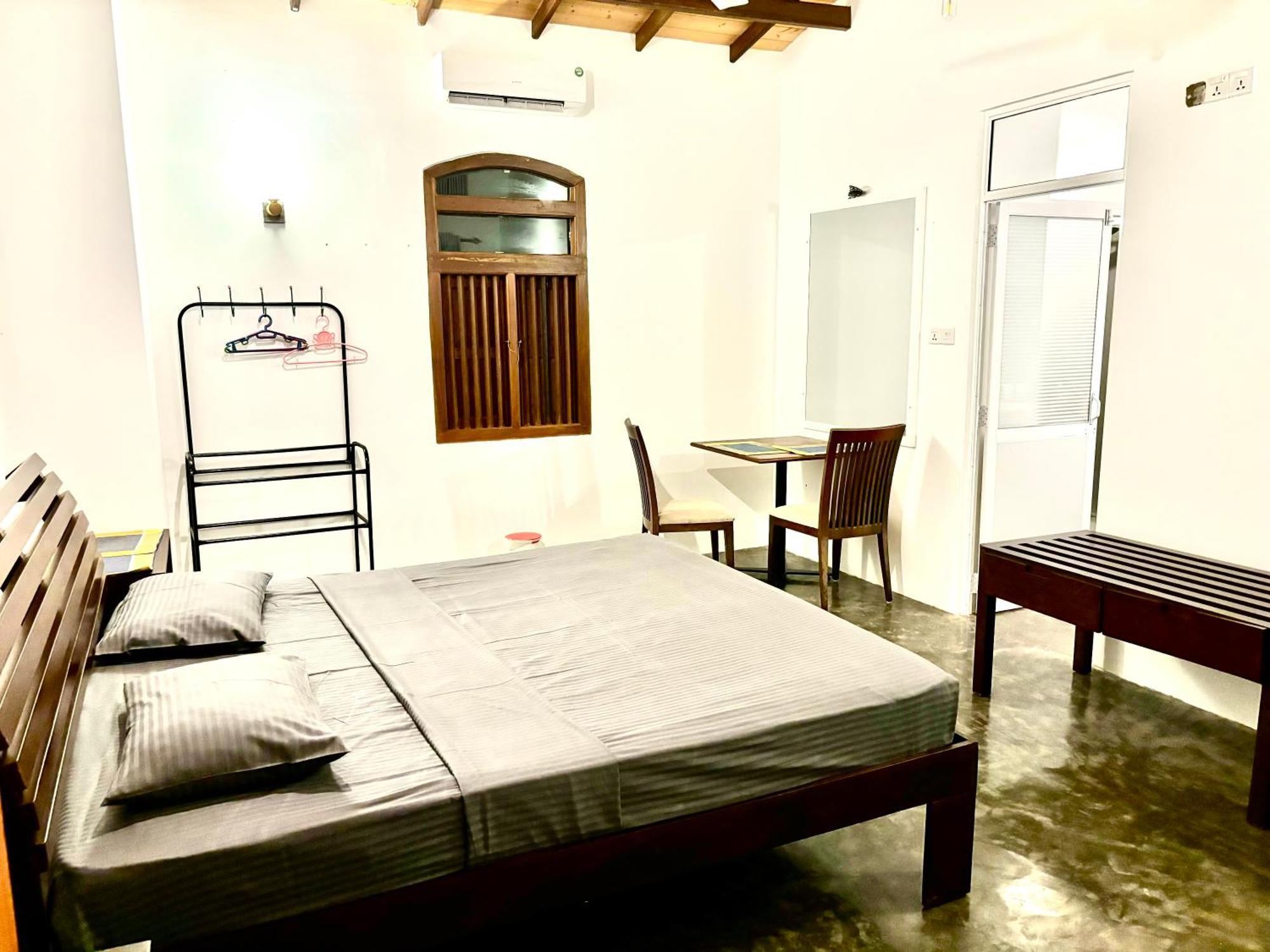 Hotel Blue Fox Hikkaduwa Exterior foto