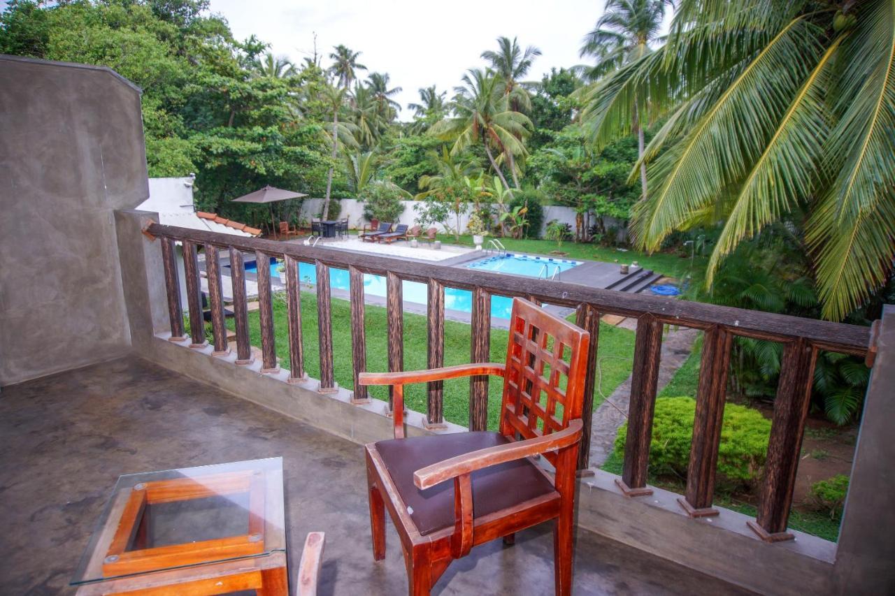 Hotel Blue Fox Hikkaduwa Exterior foto
